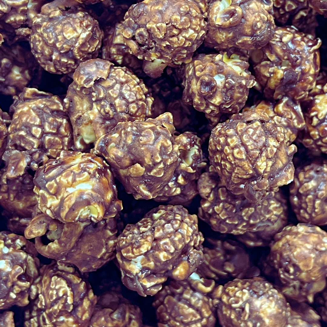 Close us of PopCornaa Chocolate Mint popcorn